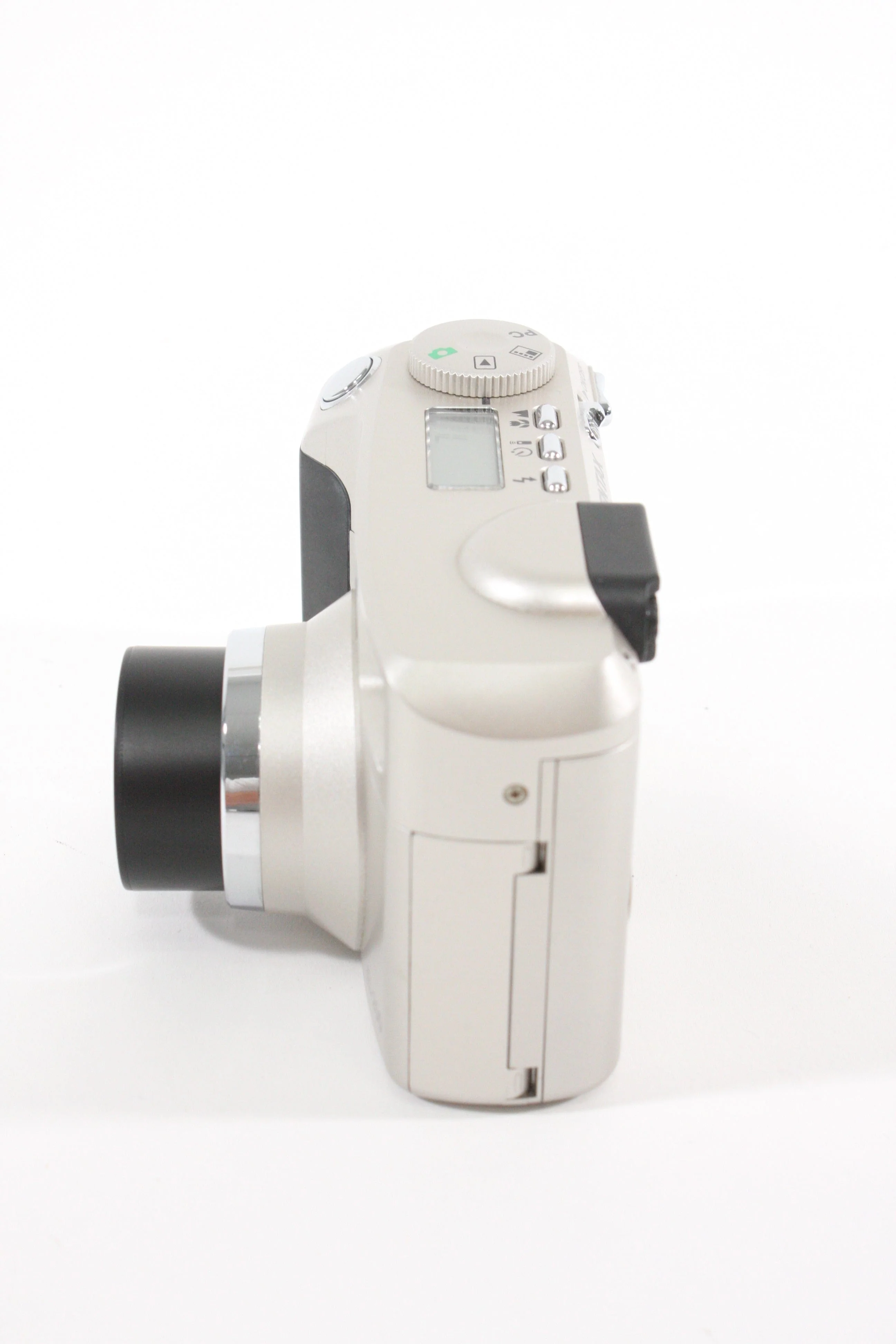 Pentax EI-200  Digital Camera 2MP - Image 3