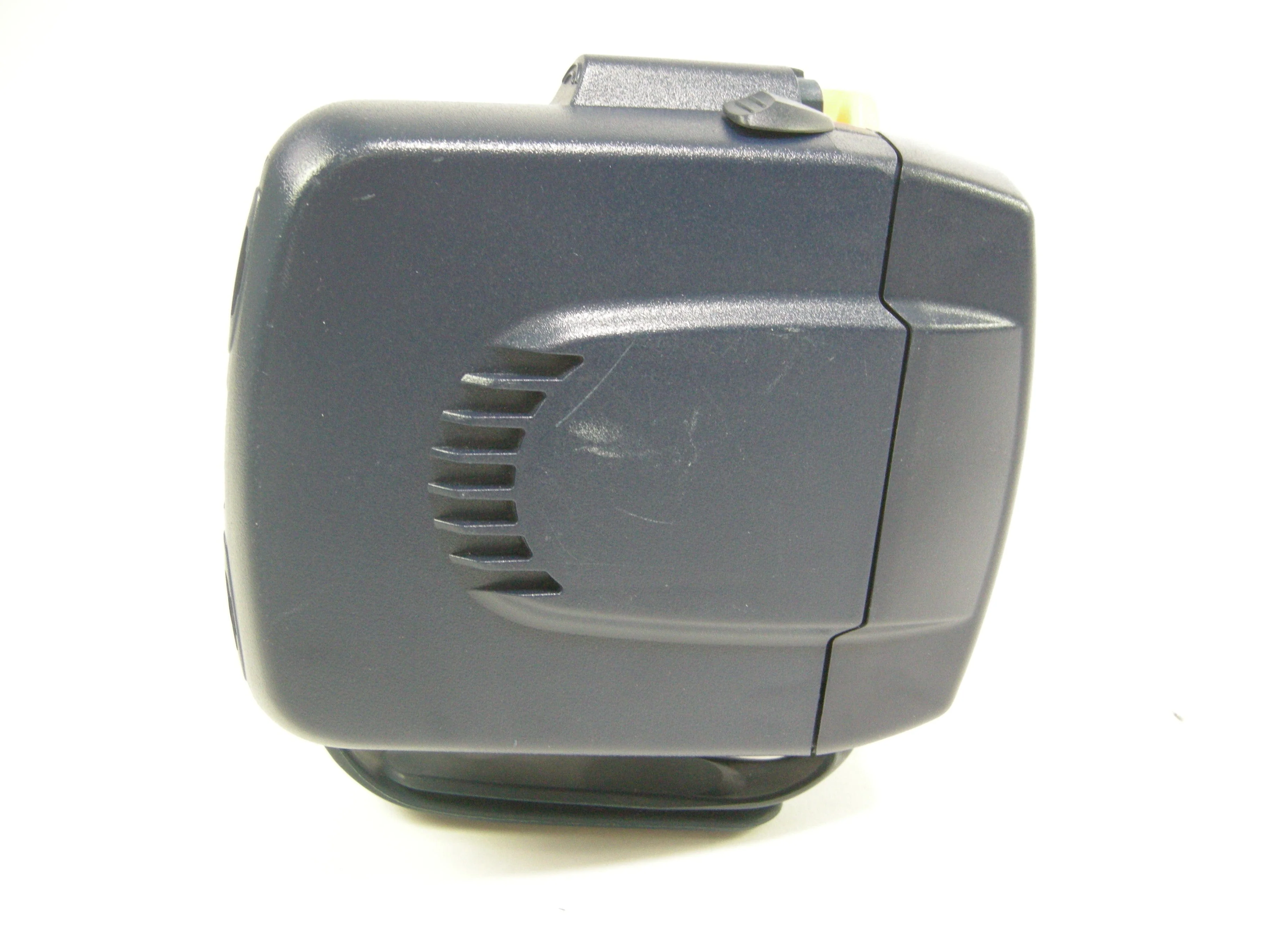 Polaroid 600 Instant camera (Blue) - Image 4